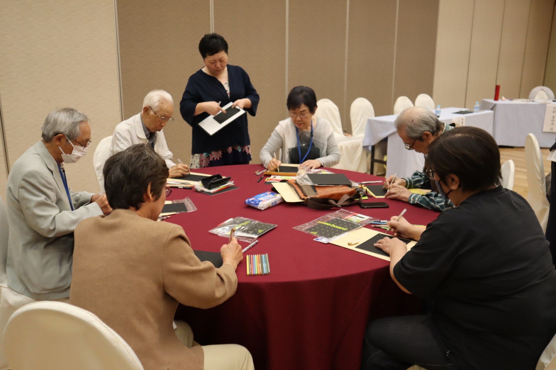 体験「在宅でできる 臨床美術」
